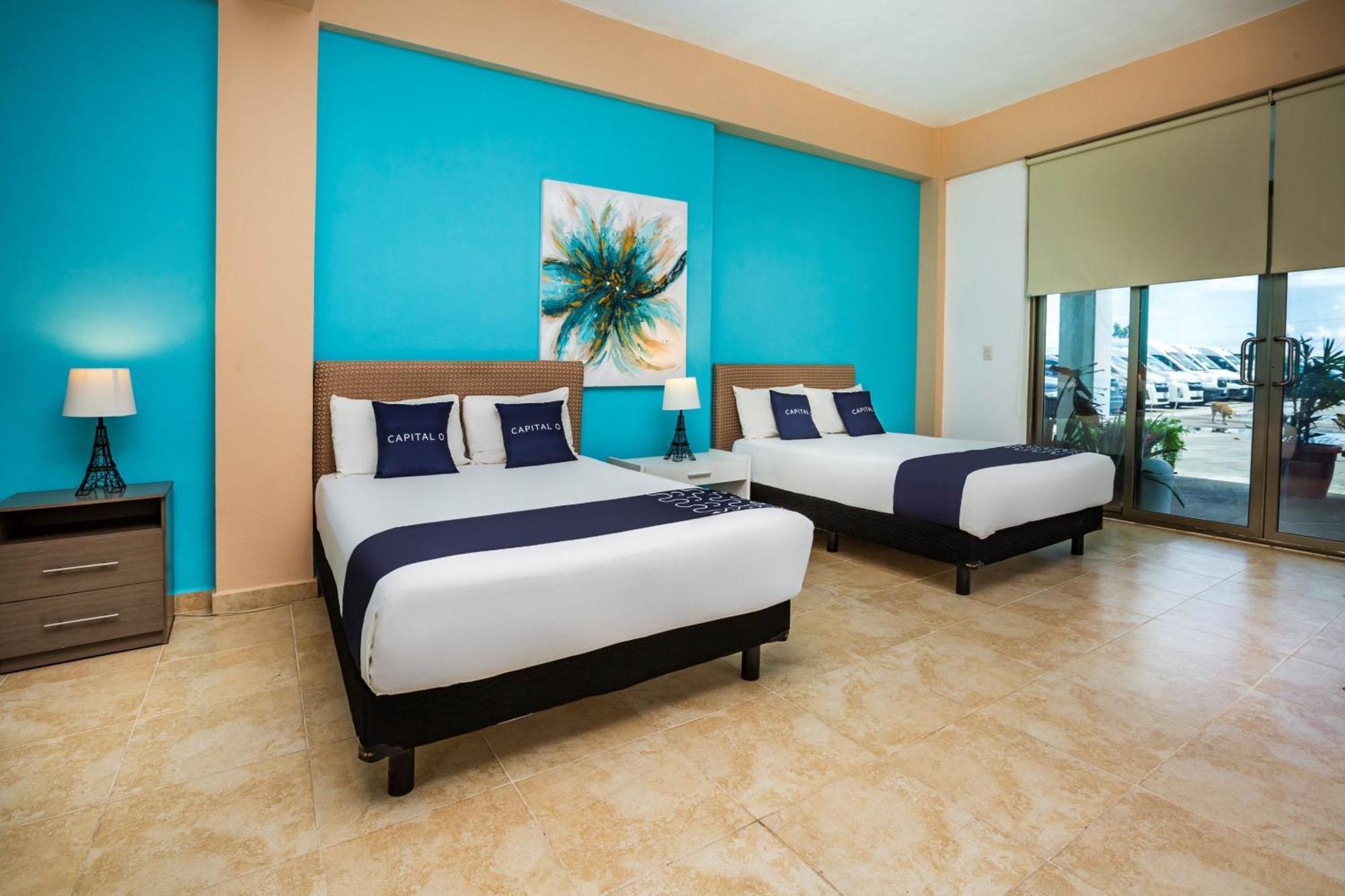 Capital O Cancun International Airport 24 7 Экстерьер фото